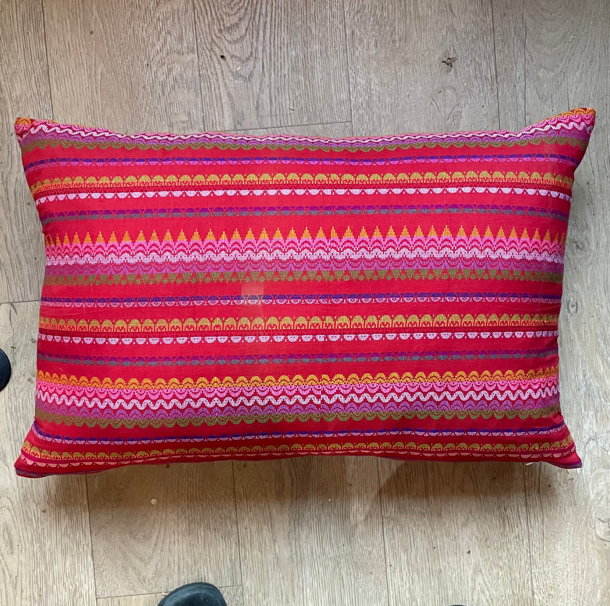 Acheik Silk Red Cushion, NO PIPING